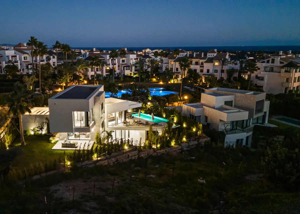 bb5138b0-524e-4fbd-992f-3cc2ca454920