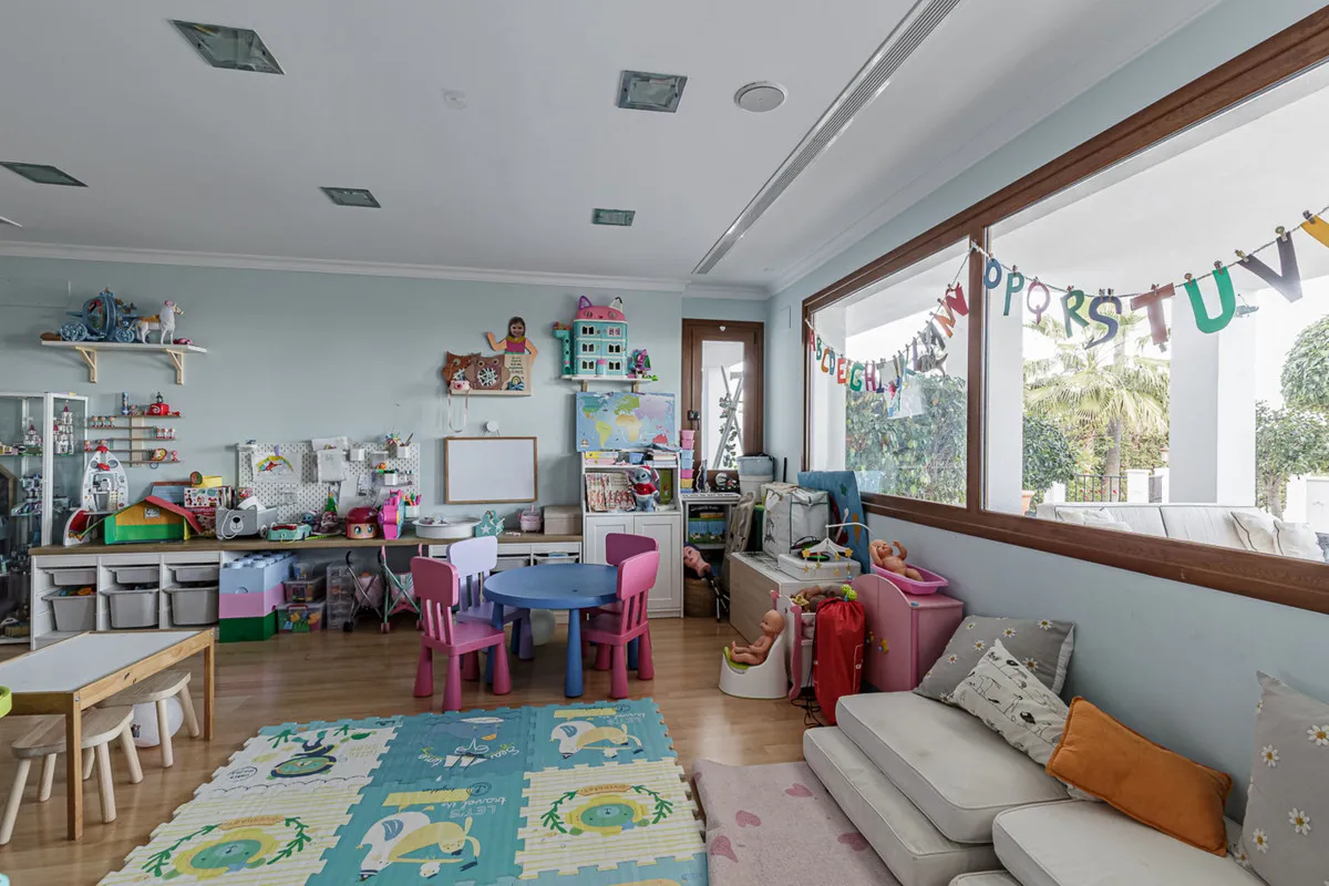 87308bbc-31dd-452c-9727-93e2177faba2