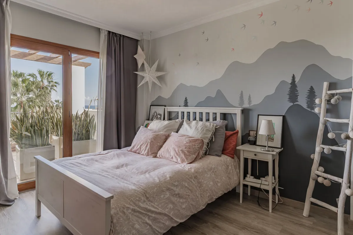 9f76b97b-371d-490f-a03a-7d9f857ce92a