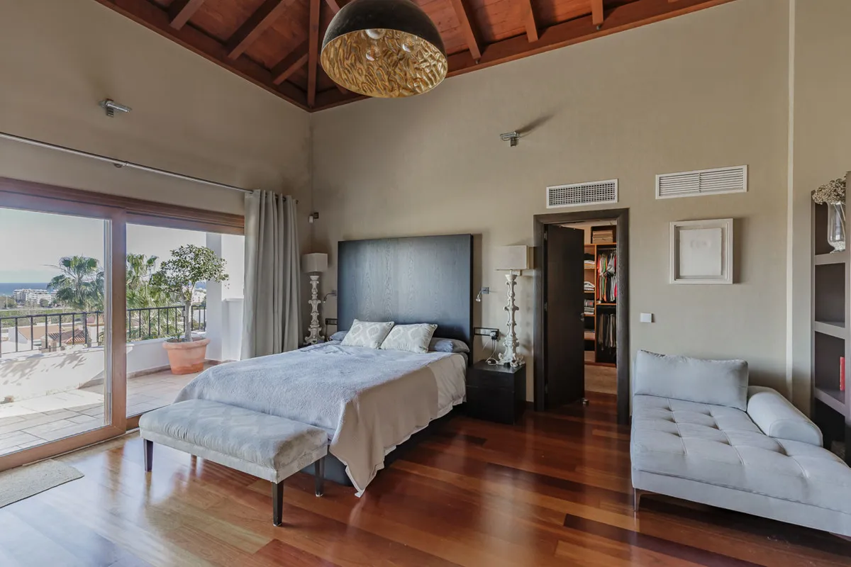 b695d9ec-eae9-464d-911f-113cad469731