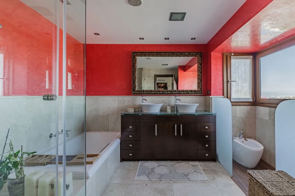 c6bc329d-9054-486a-bfda-63fdb418d607