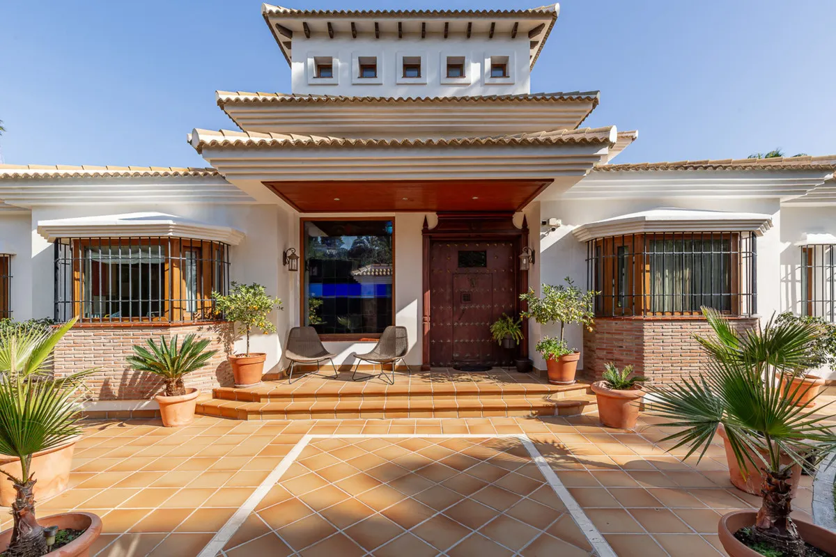 ed256b54-a005-432d-ab65-8be2c81a9f4e