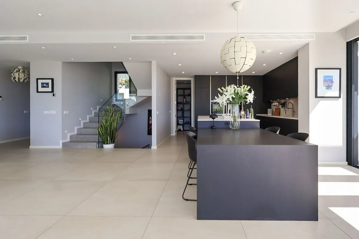 50ec3edc-223f-4313-af20-a9c7917c090e