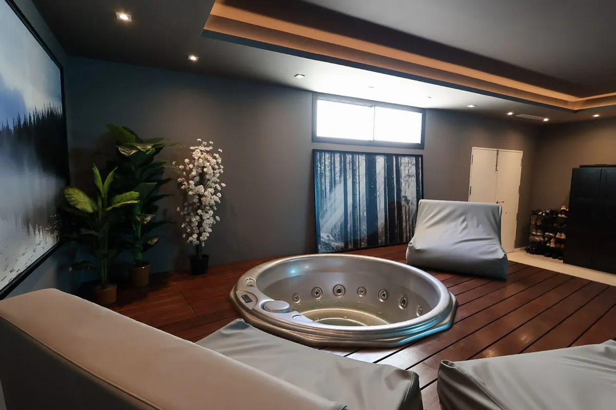 9c1bbad6-7733-46c0-ad62-5a164661f2e0