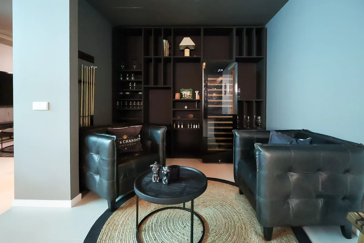 b86ea305-ddc5-4c68-9c14-7af740859e2e