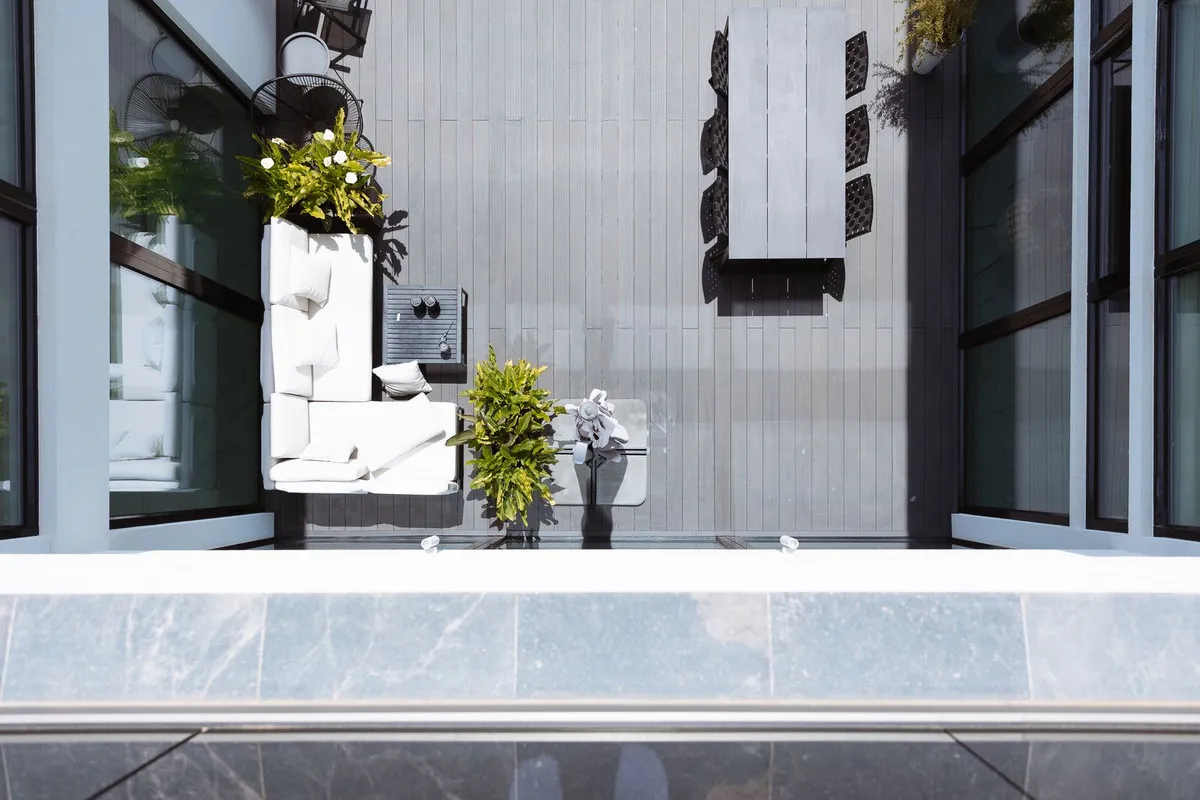 8b65a8e9-a866-4a7d-b273-1d0a29acb6ed