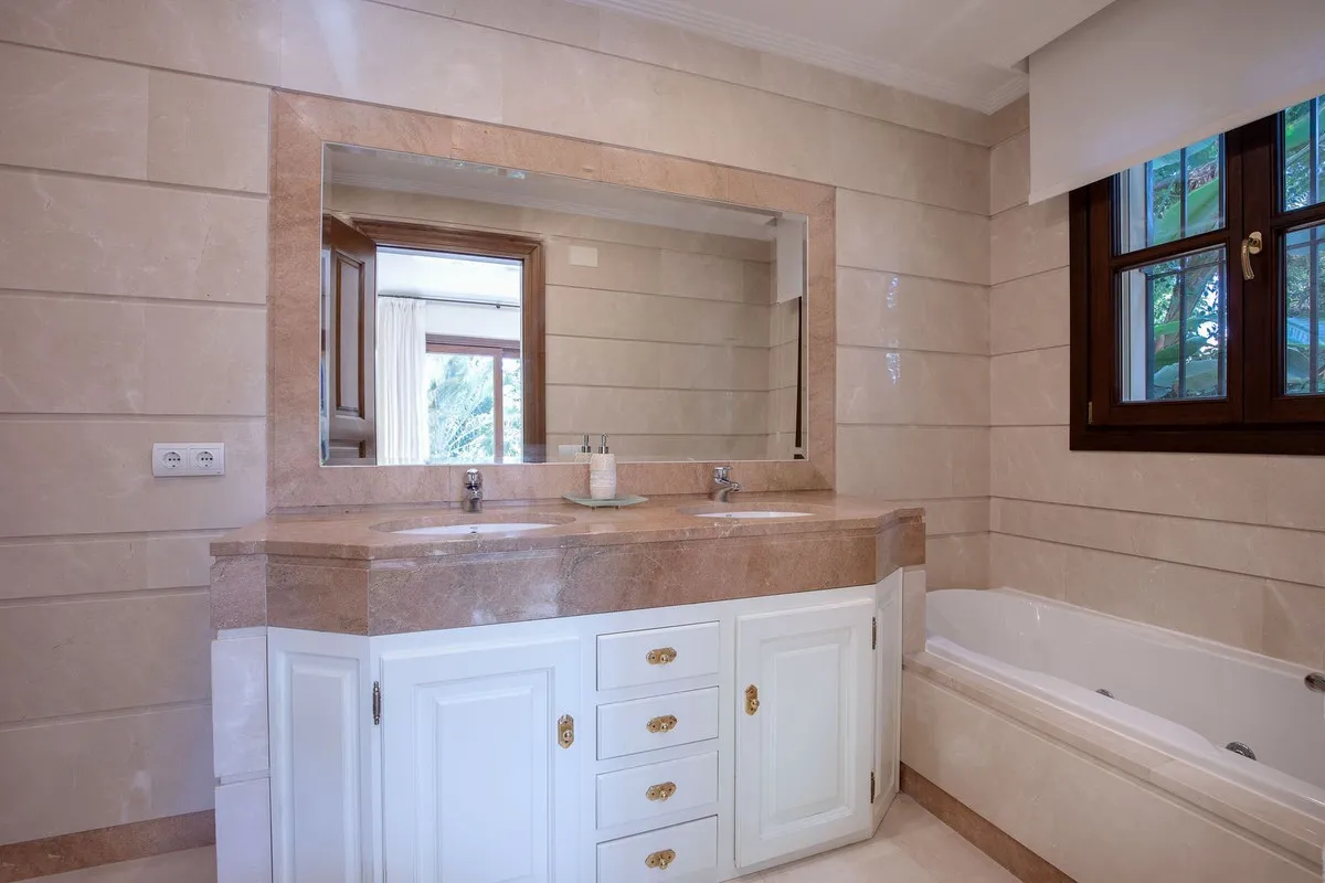 d873c091-4fb2-4d26-839e-66e49acbaef3