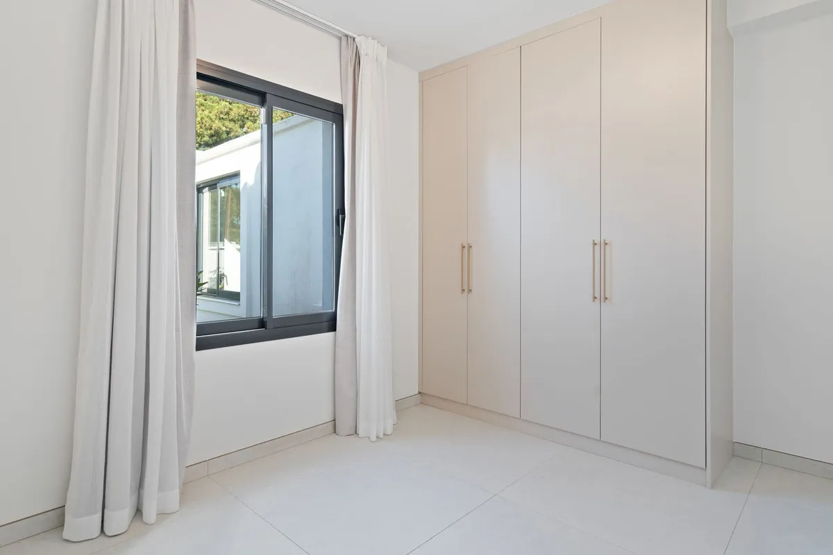 92b0969a-0fa9-4295-a306-45120ca1ea6c