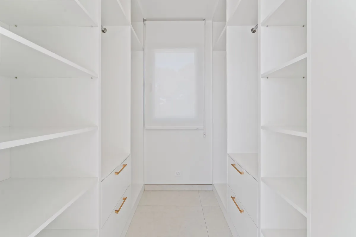 a233403b-7b94-48b9-a581-08795cbbc37d