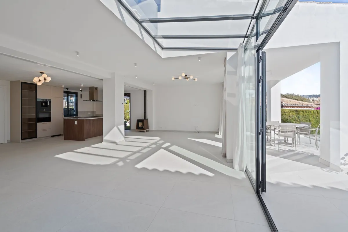 fa313f51-cee8-4b32-aa91-a6132dda2009