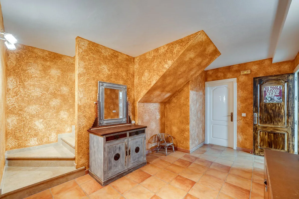 170a7a29-38a9-4972-9d8c-aa244acd086e