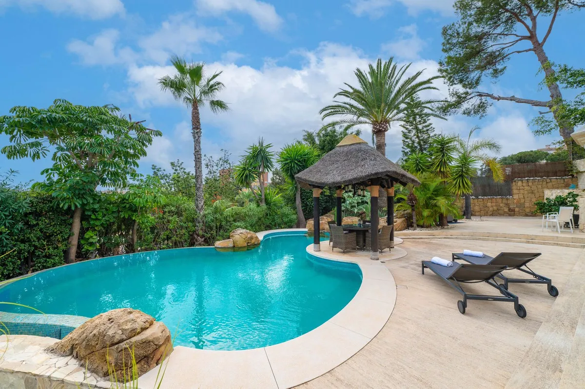 688901fa-51c8-405d-890a-7c8be47e0a7a