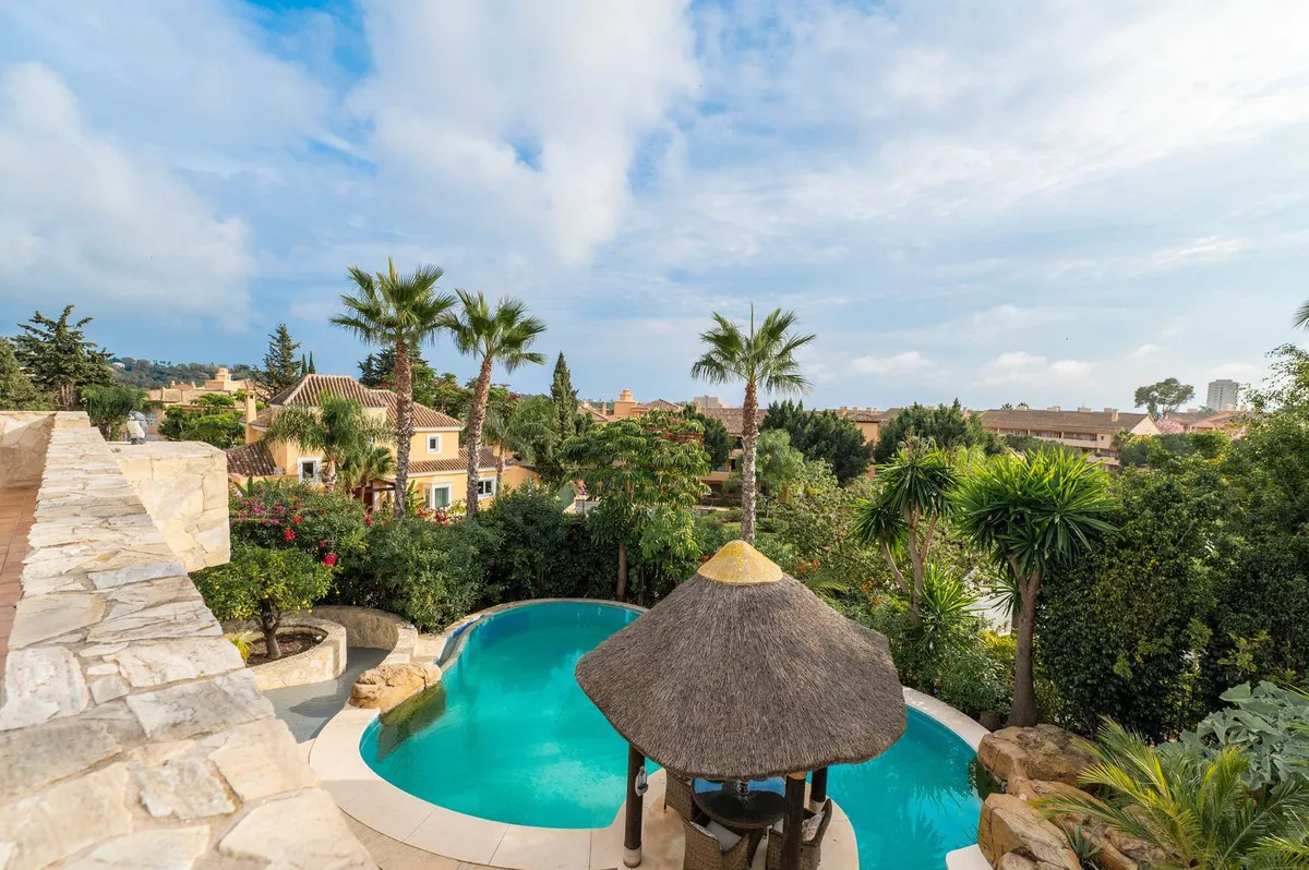 9032f1c9-8306-48e8-837c-c9edb5ef3e7b