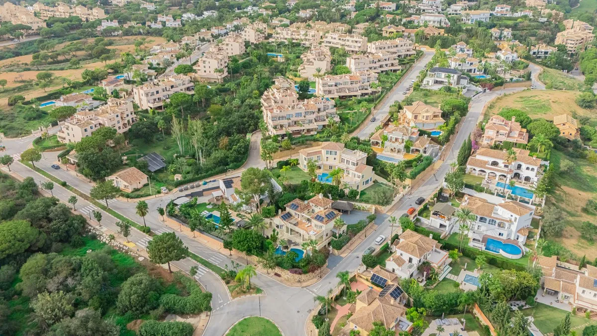 d1687fda-abe8-4ec2-aa93-1f409645ebf8