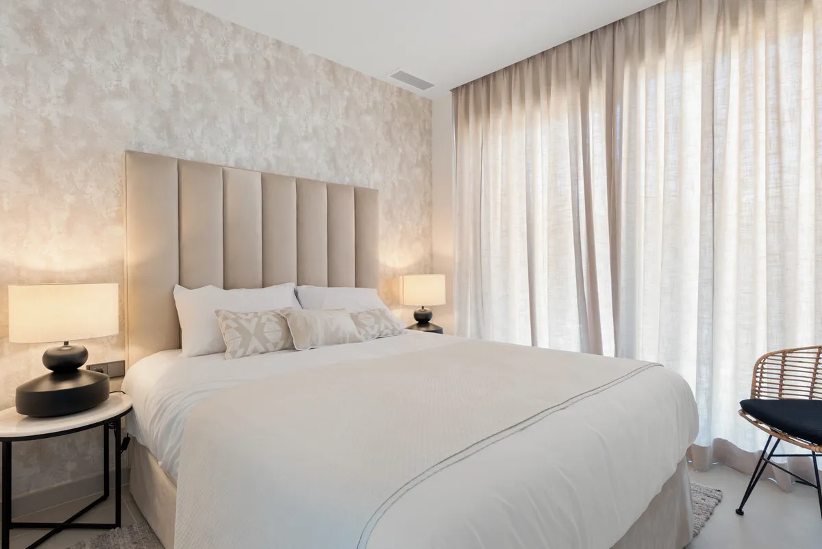 2d4a37f0-0081-4034-8521-00cca7f4b7b3