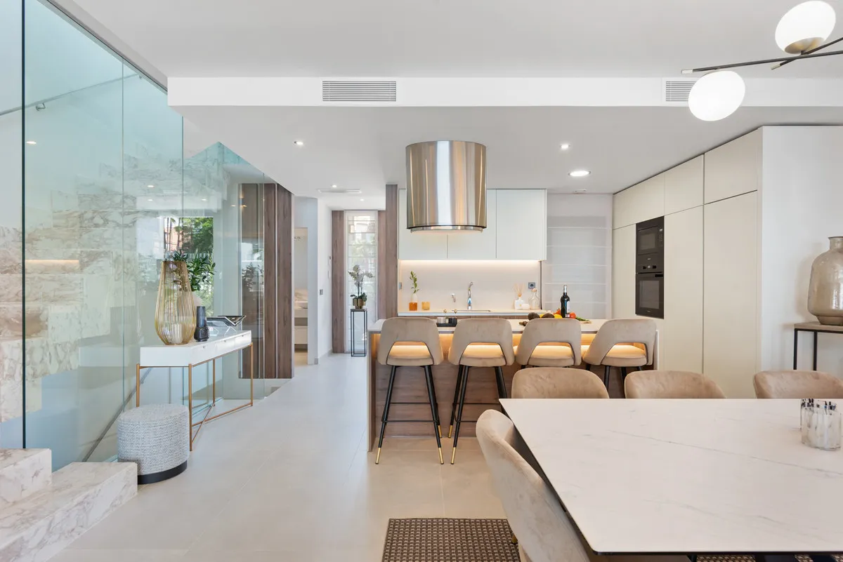 7a7da9f1-993e-4684-bec8-ad3c8f39fa90