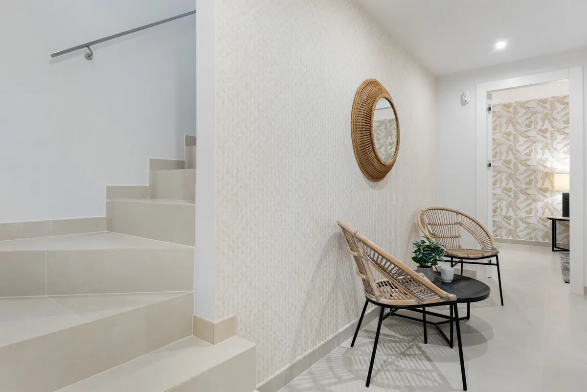 a2dc8325-4256-40d4-8fc4-a35d7e9dad03