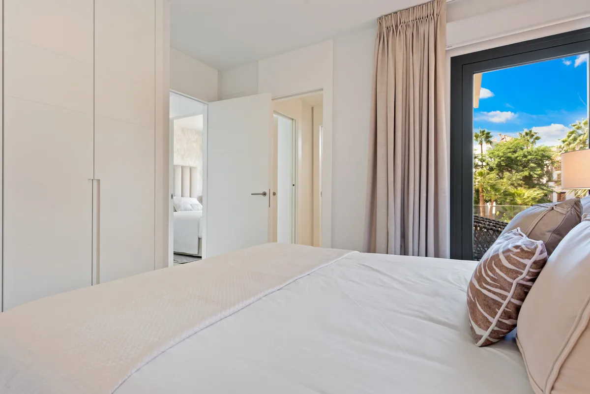 ad568e9b-8809-4c95-a55e-e9089782caff