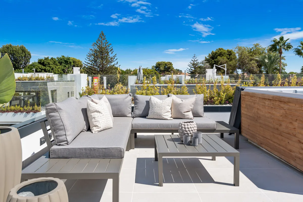 d31bdda6-e7c3-4772-9c69-16df940e893a