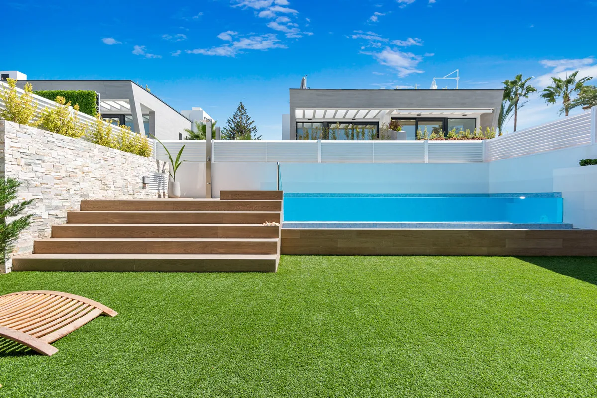 e861ada4-9294-4165-b8ab-7dc118fab0c1