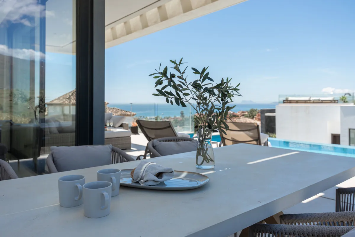 425ee4ca-ae12-4cce-8533-5dace767e1f7