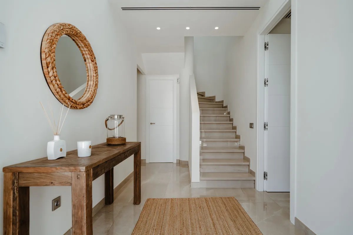 b8dbd4d7-e1cd-413a-9525-8daa6c3889ed