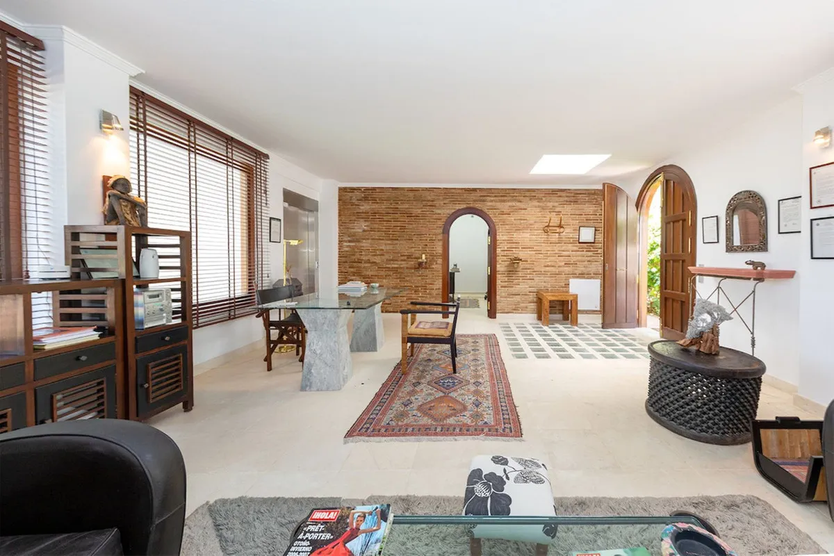 0e13213f-b6a7-499d-b33a-619deb9da730