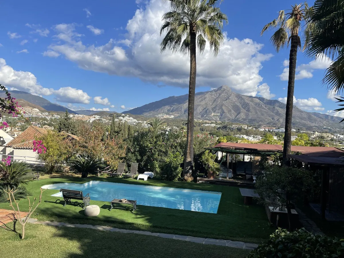 259e28d4-e33b-431e-99d5-b3d65d39628e