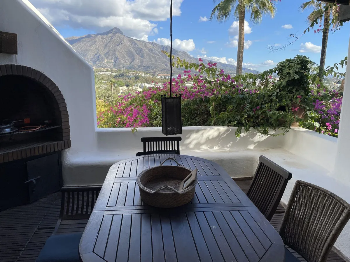 55b271f5-a1ea-4ff4-9329-85a42b6c105b