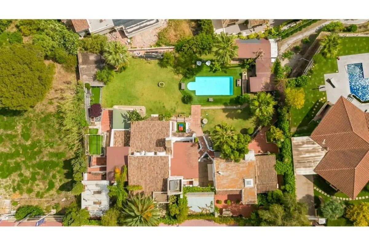 70859535-9d29-46d6-a8c5-1826f79aefe8