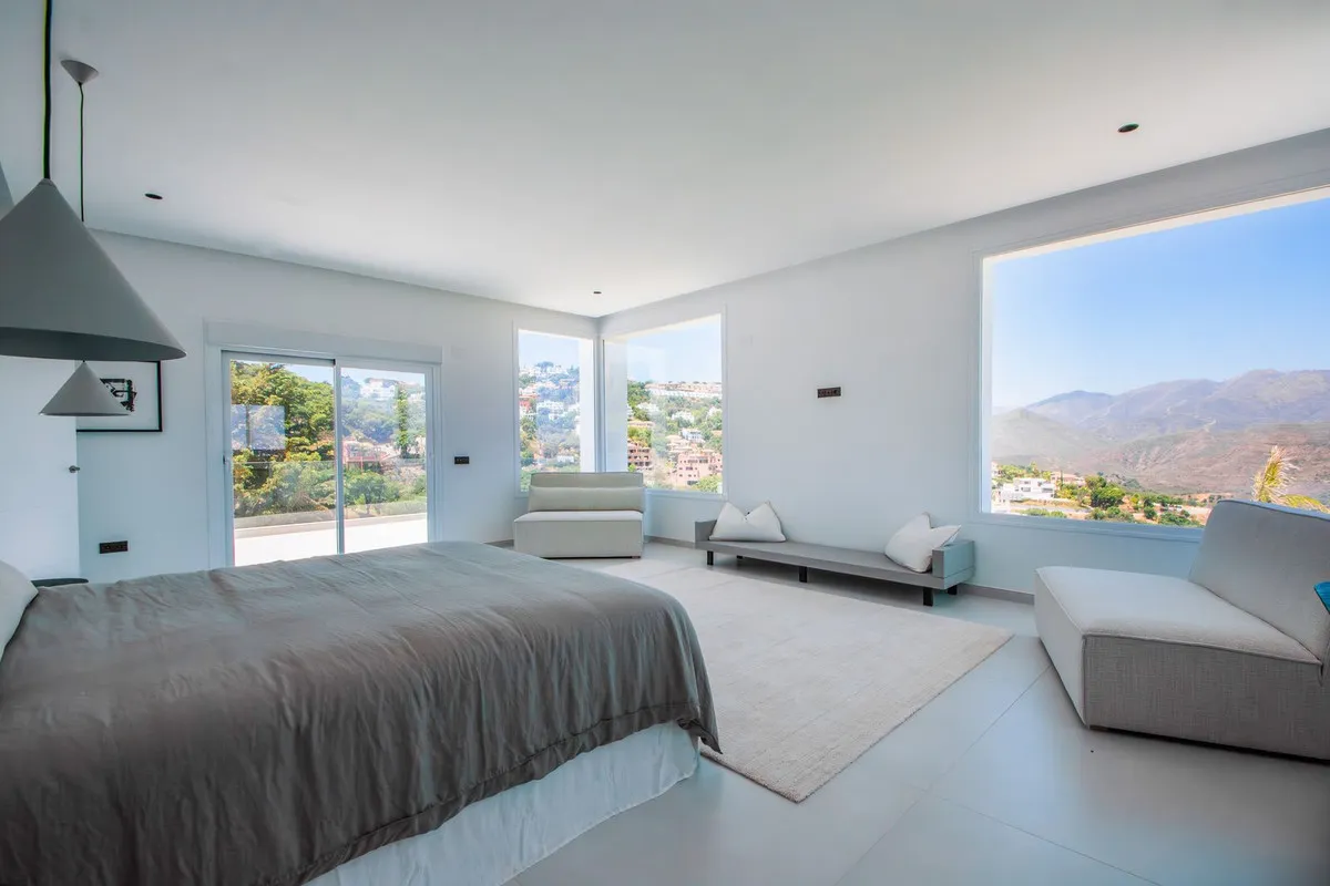 3b265d93-d71b-47e9-a1c9-b97ef31e7aa7