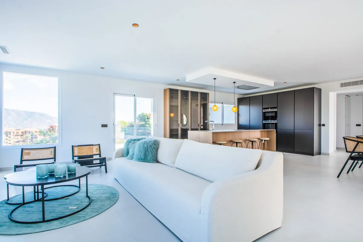 e49acd22-686e-4d3d-b193-d88adc720719