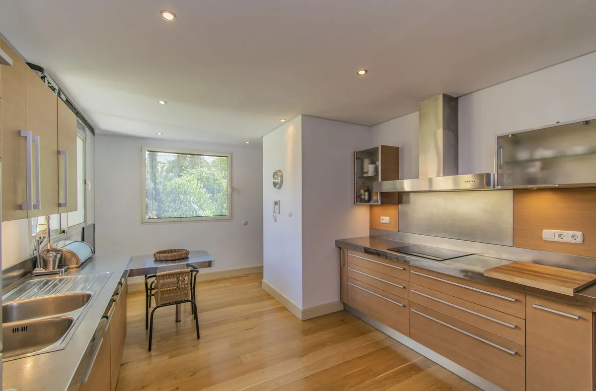 18f1fd9a-de3f-4c04-9ca8-64daacbd7b7b