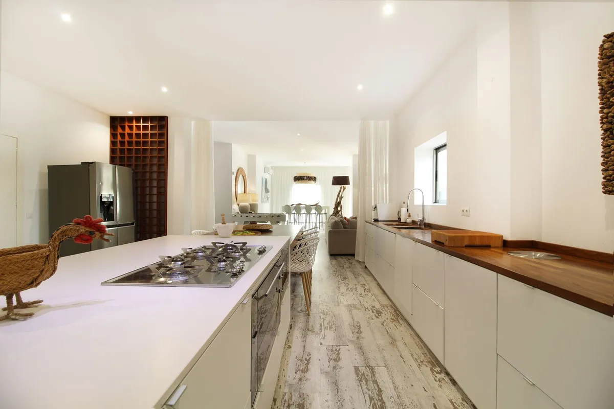 12662750-1a2d-49e2-bce7-09218044aea0