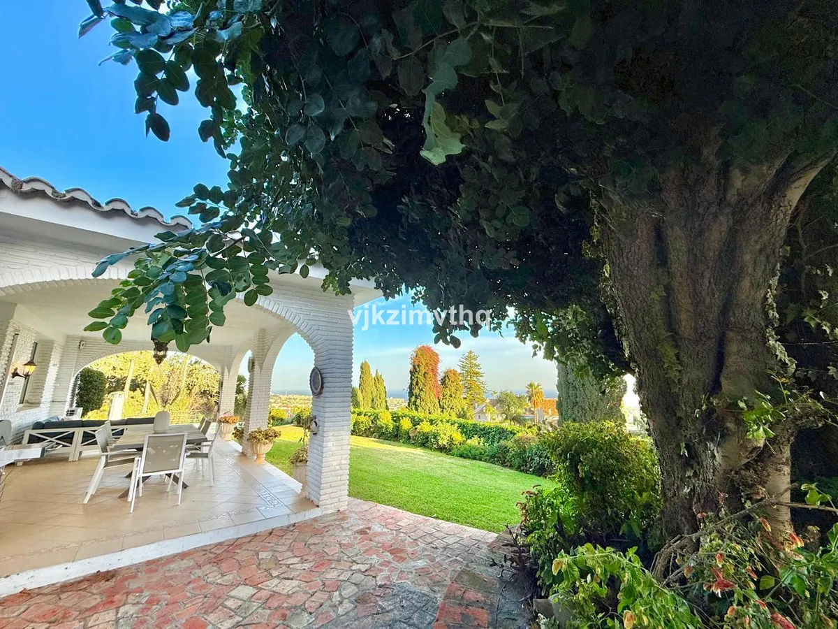 60dd1a3a-8bdf-4edb-b9e0-16f939d121cb