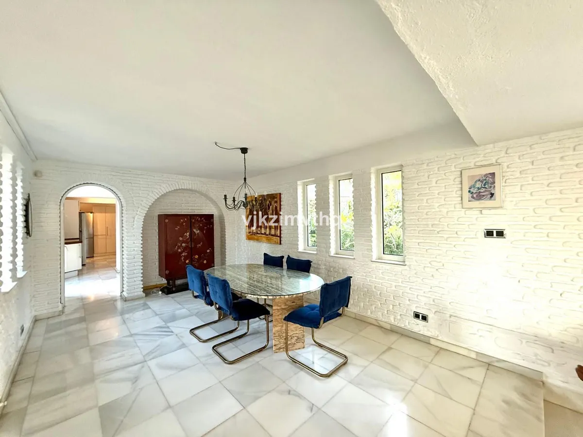 7c4e5f69-07c3-43e8-83ac-97d00a272d99