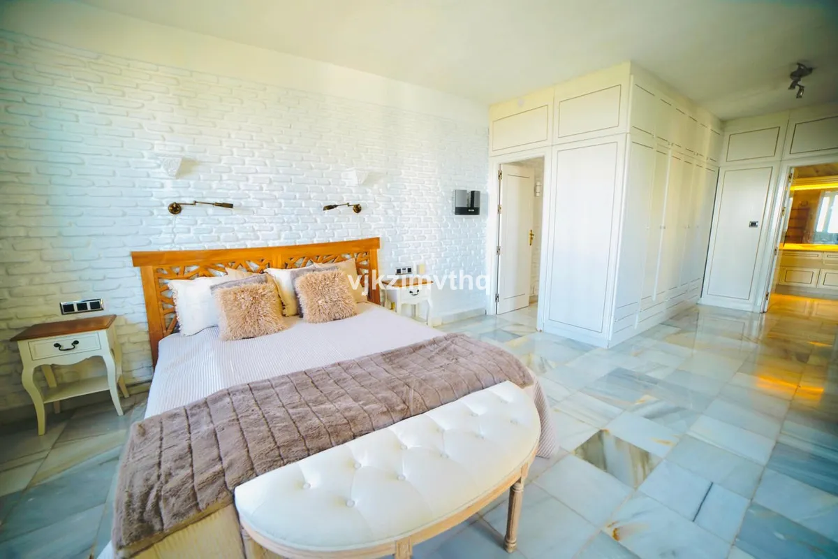 d96de5f3-4132-42af-ba8e-58657b21f98e