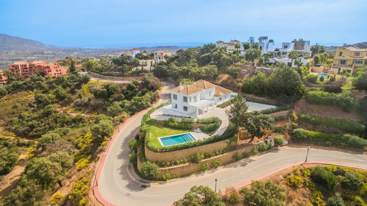 e9ea49af-710e-4c18-9ae8-fa2583f3a9ab