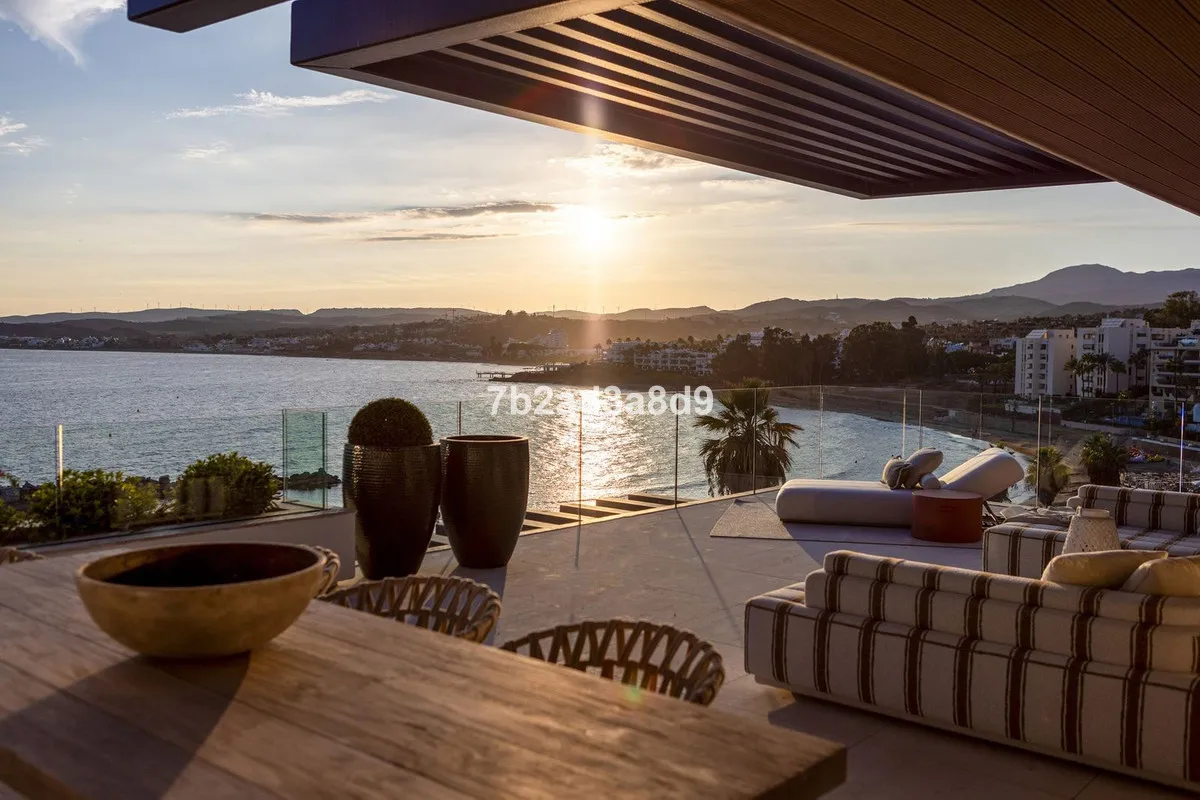 e617543c-34bb-4fcd-8abb-759ebb5e4e89