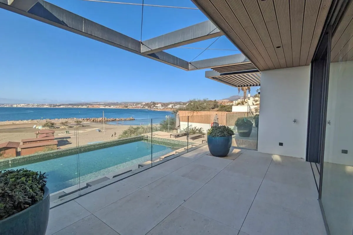 73384993-15e9-4e2a-bb53-e9542a415e53