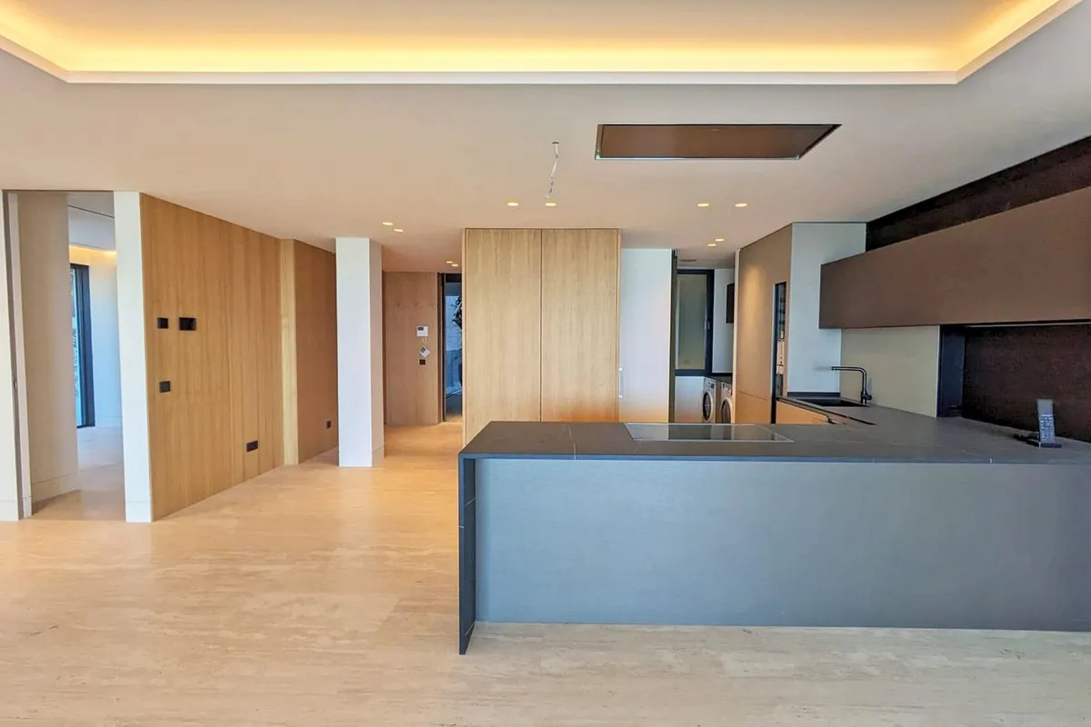 a8afd10a-bad3-436c-92e3-e461502cd657