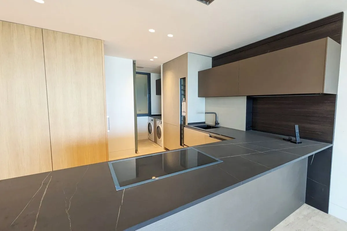 b2b17ad6-5f7b-48b7-8d7c-41cf4183b7ab