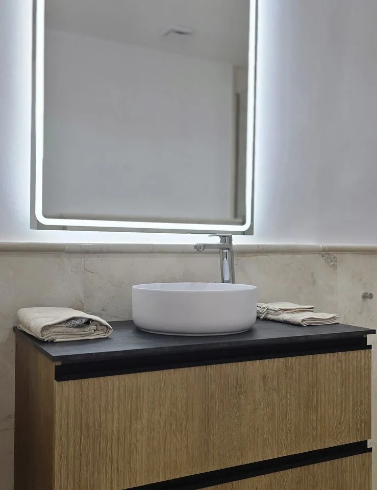 8c37b743-e47c-4ef2-a753-2406d7c3bf2c