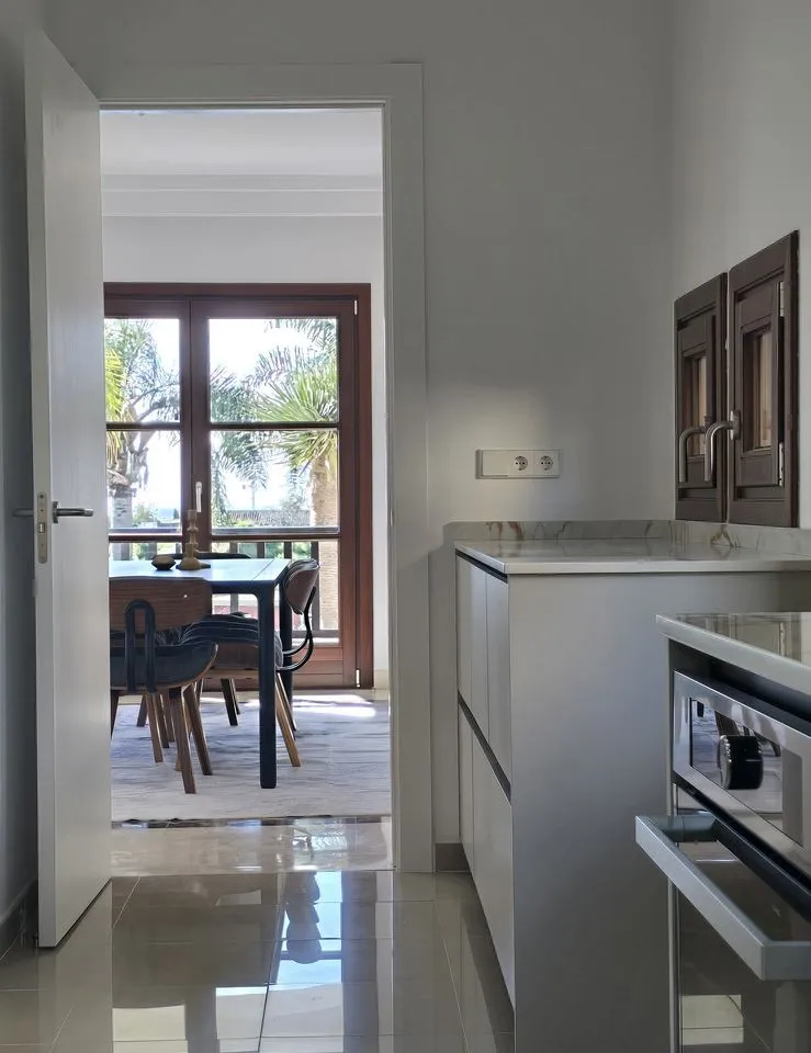 eb4f5f2b-6bbe-4597-a507-999406e2b101