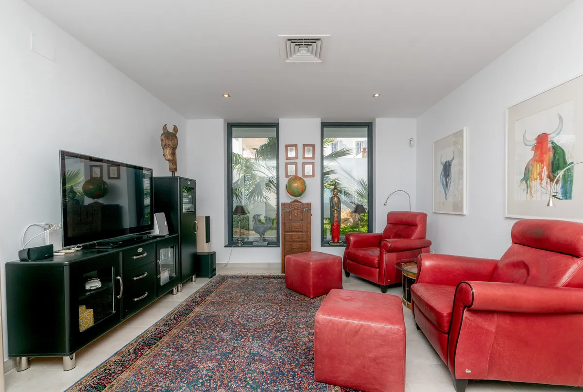 006be60e-22bd-42a7-8d25-966791683472