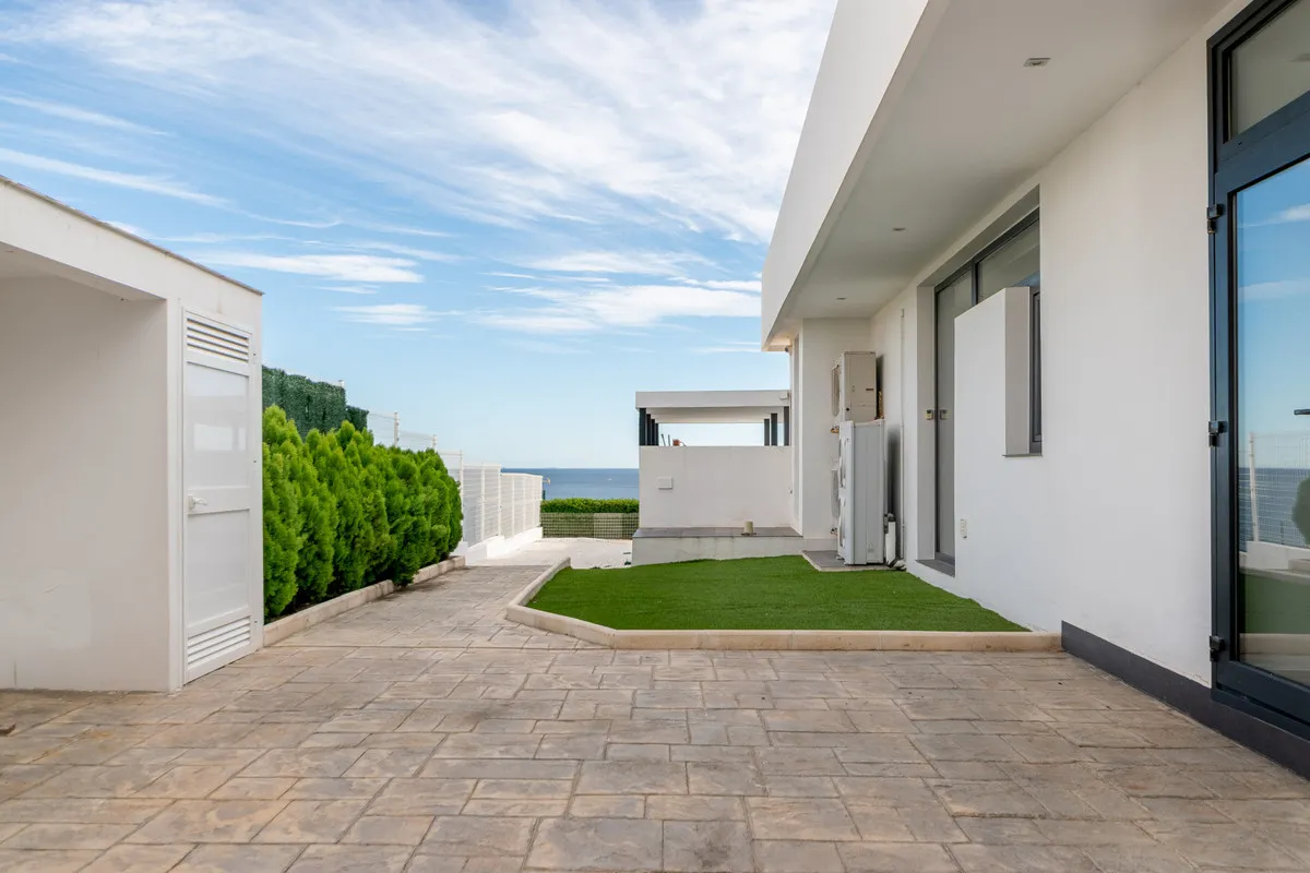 1558765e-1ad6-4121-8524-2632ef528b0e