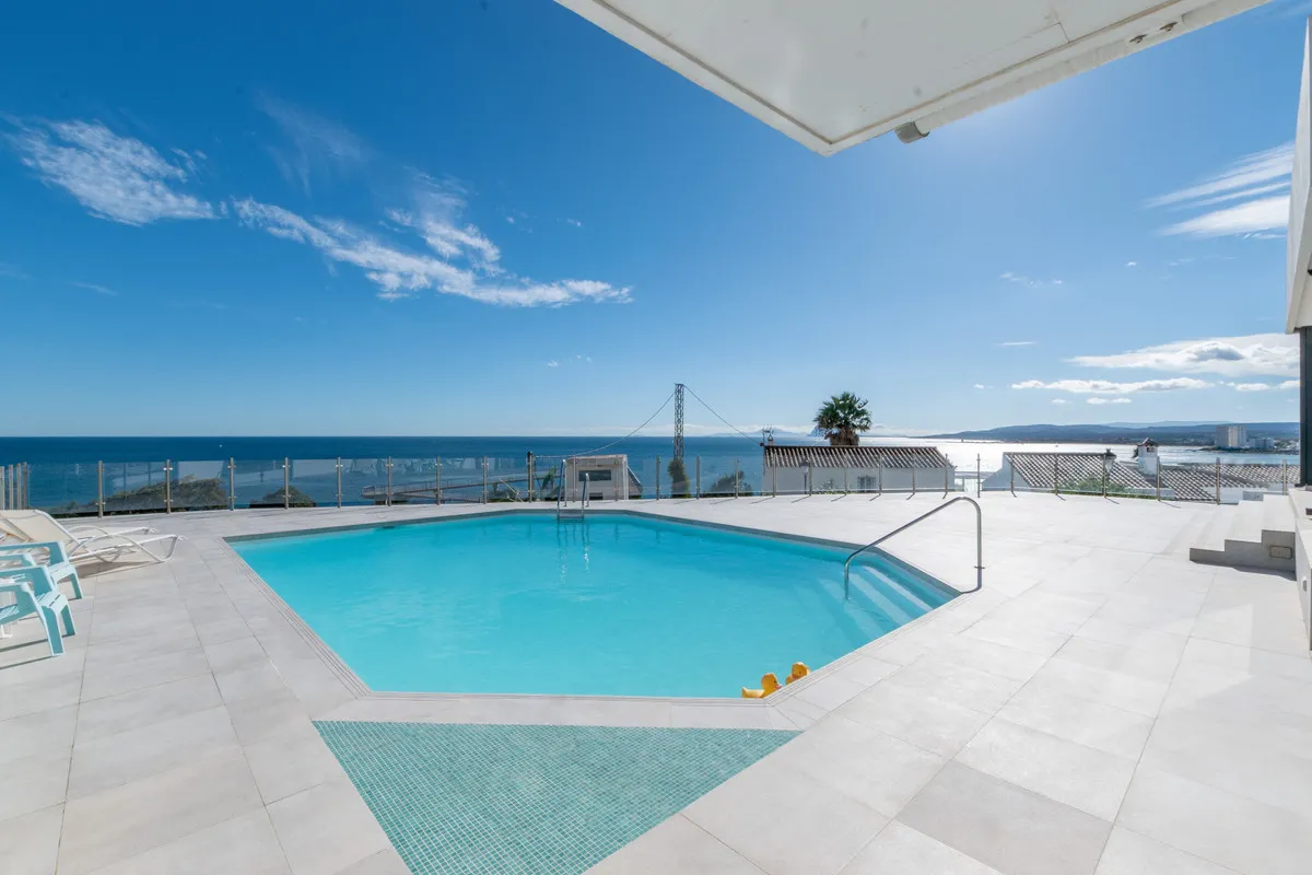 2d5432b2-a06d-4b17-8bfe-9e1c39073331