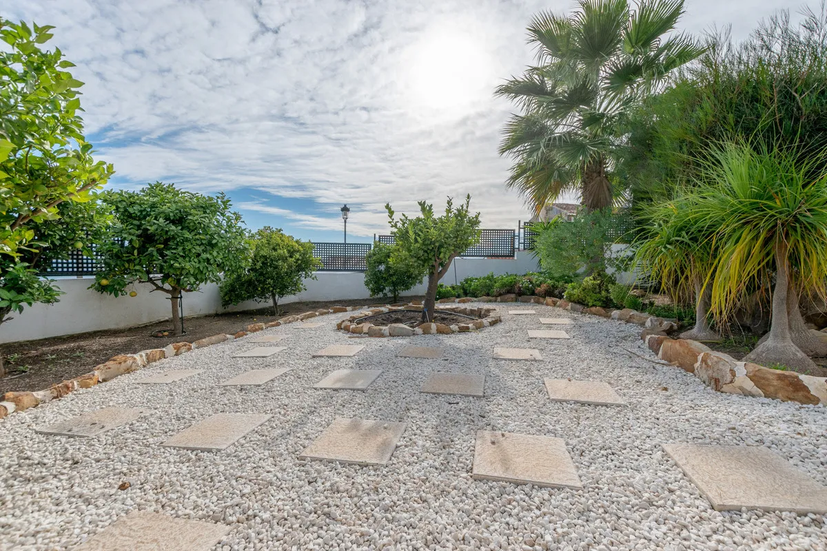 3796a67a-d3b7-4e83-9e48-17ae7c87109e