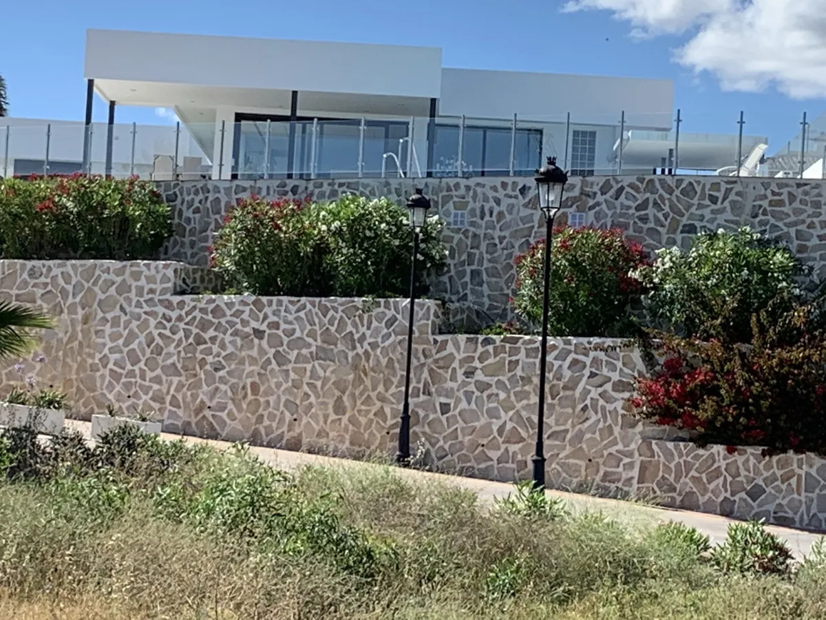 a35e1e7c-bfc3-41c9-b6f0-c04c0be0b9e7