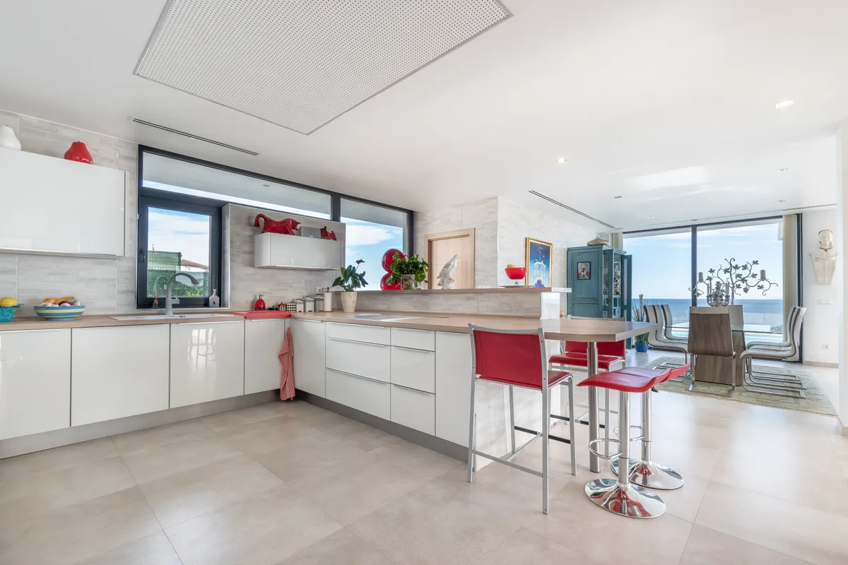 bbec4383-211d-4f54-b442-484764e868d9